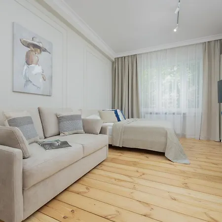 شقة Elegant Grojecka In By Renters وارسو