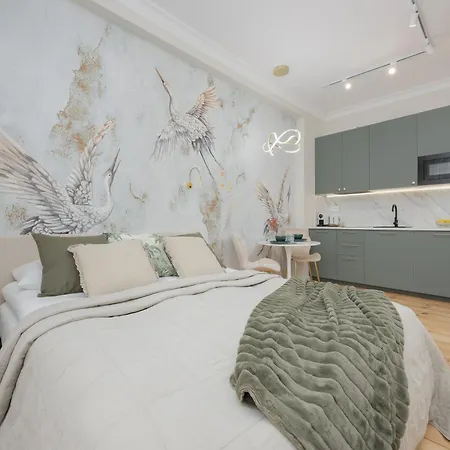 Elegant Grojecka In By Renters شقة