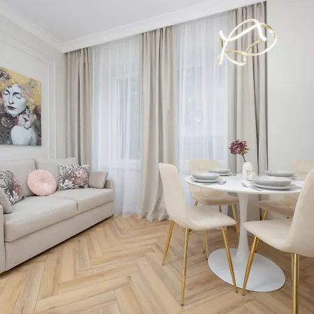 Apartment Elegant Grojecka In By Renters *