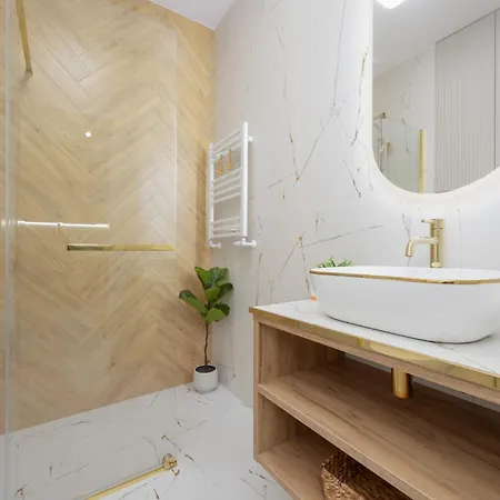 Elegant Grojecka In By Renters Warsaw