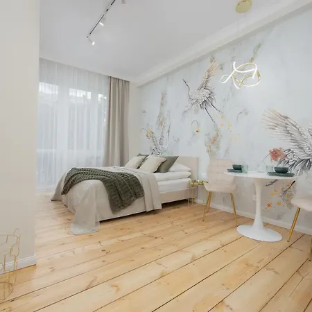 Elegant Grojecka In By Renters Apartman Varsó