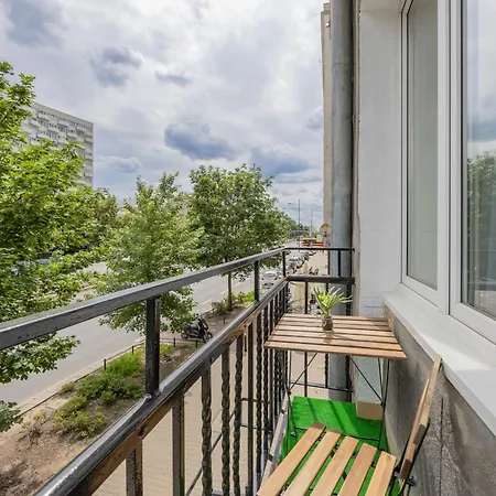 Apartman Elegant Grojecka In By Renters