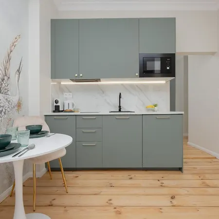 Elegant Grojecka In By Renters