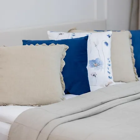 Apartman Elegant Grojecka In By Renters Varsó