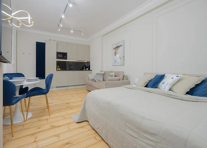 Elegant Grójecka In By Renters * Warszawa