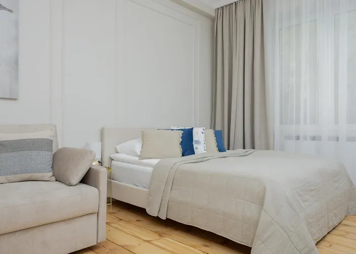 Elegant Grójecka In By Renters Warszawa